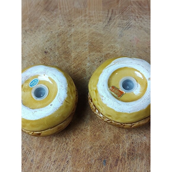 Vintage Kitchy Hamburger Salt And Pepper Shaker Set - Picture 9 of 11